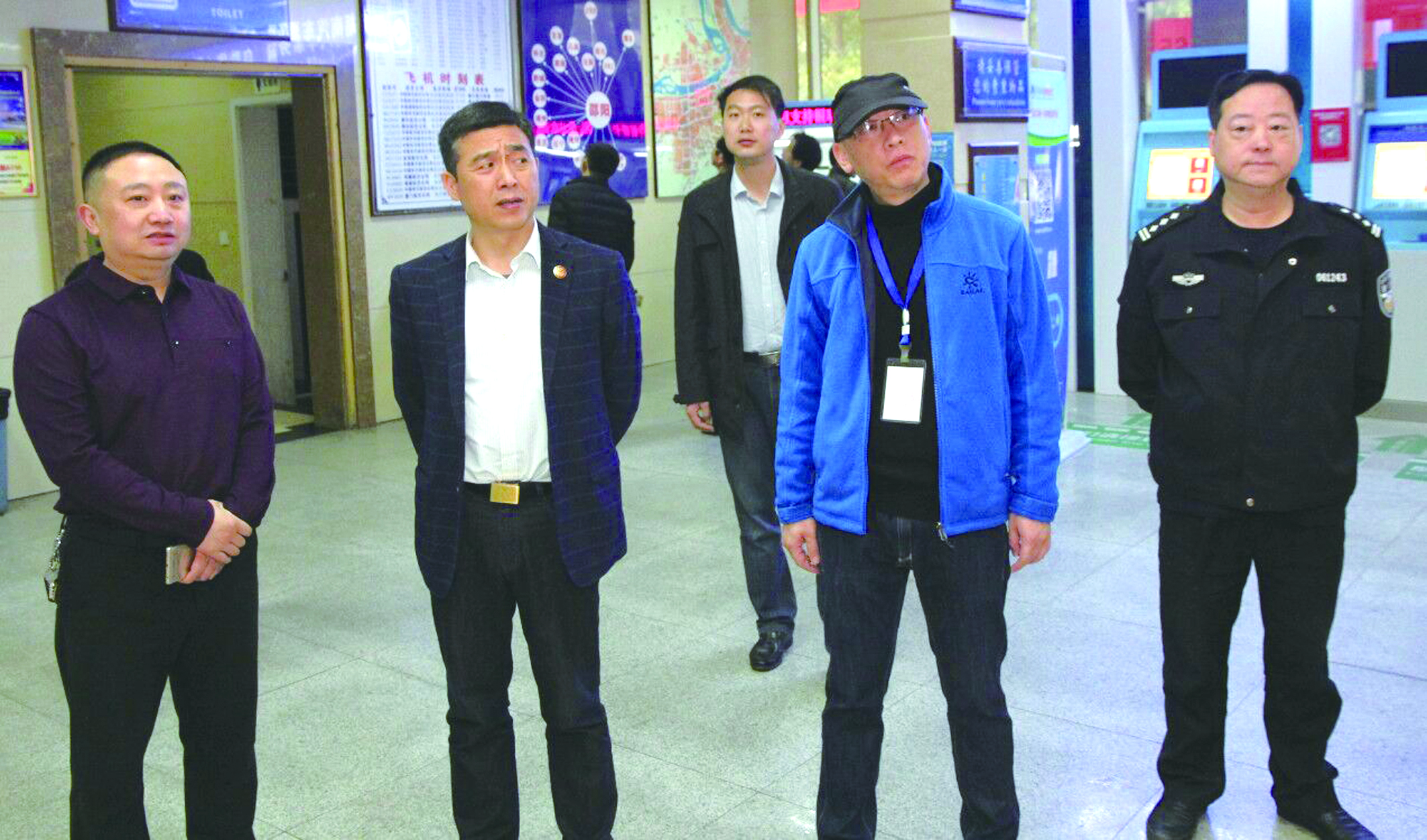 3月16日上午，以省委保衛(wèi)處處長尹年春為組長的反恐安全檢查組到市汽車北站開展反恐安全檢查